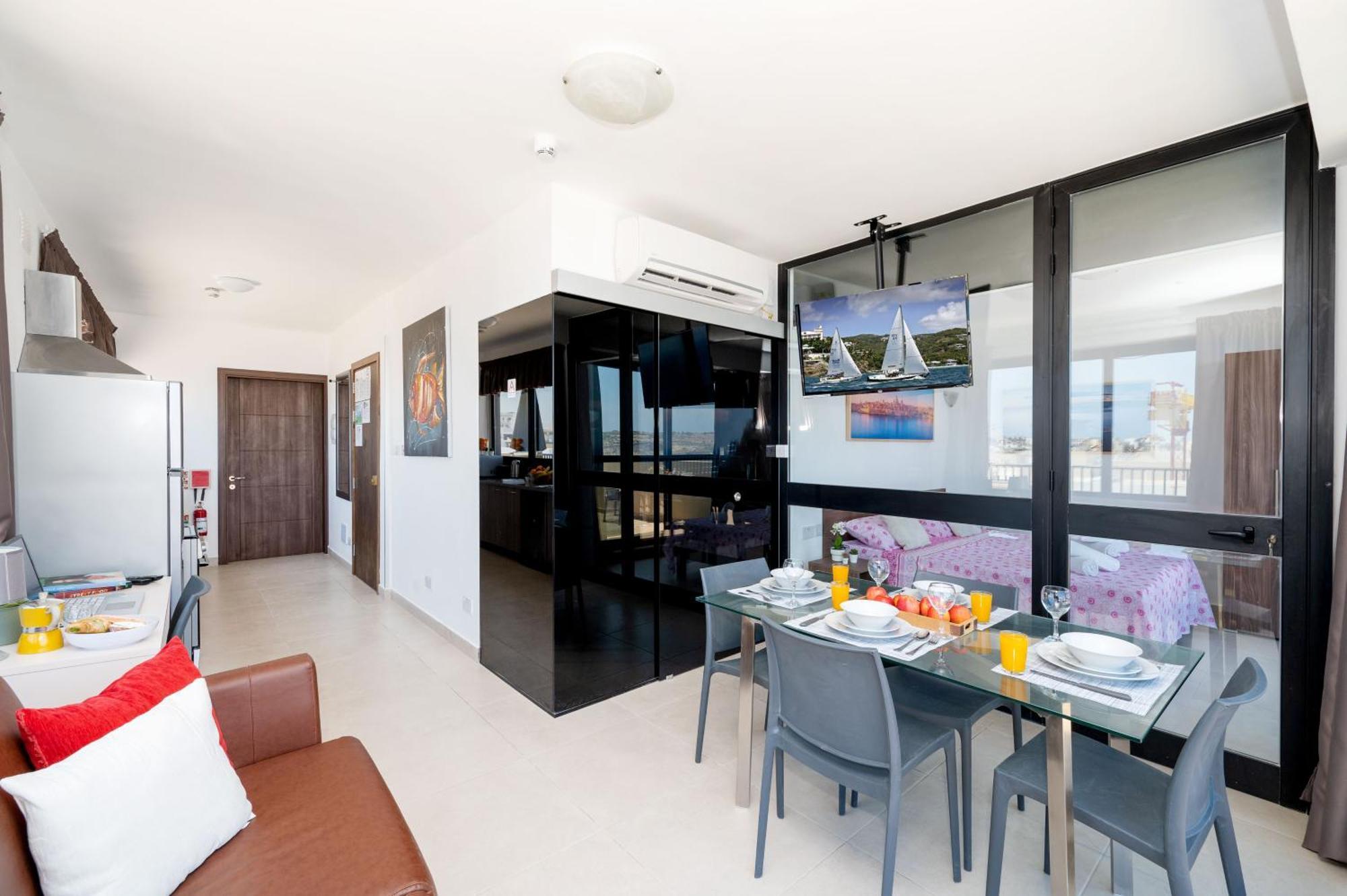 Ferienwohnung Islet Promenade Seafront Penthouse With Breathtaking Seaviews And Private Hot Tub On The Large Terrace By Getawaysmalta St. Paul's Bay Exterior foto
